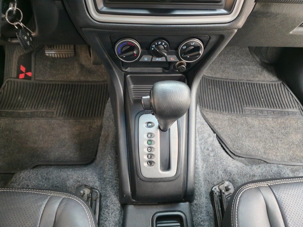 Mitsubishi Pajero Tr4 2.0 Flex 16V 4X2 Aut. - foto 13