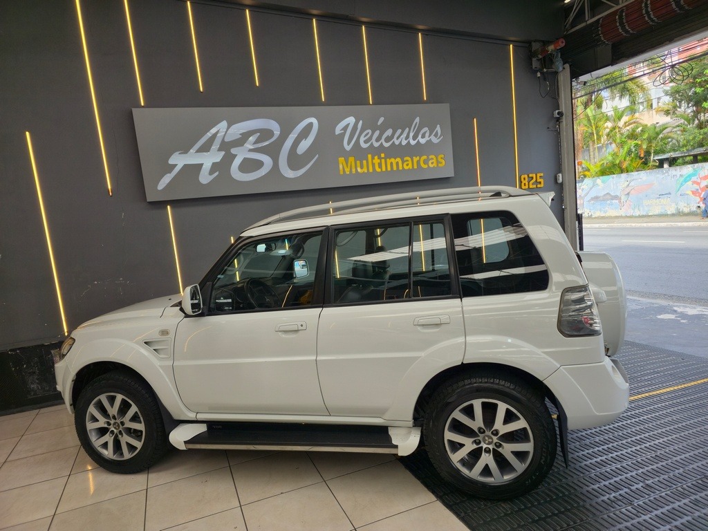 Mitsubishi Pajero Tr4 2.0 Flex 16V 4X2 Aut. - foto 5
