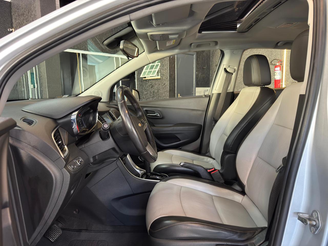 Chevrolet Tracker LTZ 1.4 Turbo 16V Flex 4X2 Aut. - foto 7