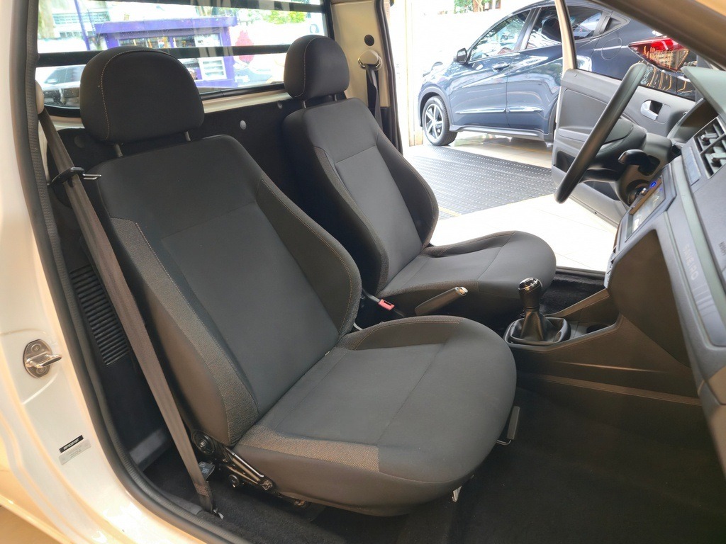 Volkswagen Saveiro Robust 1.6 Total Flex 16V - foto 17