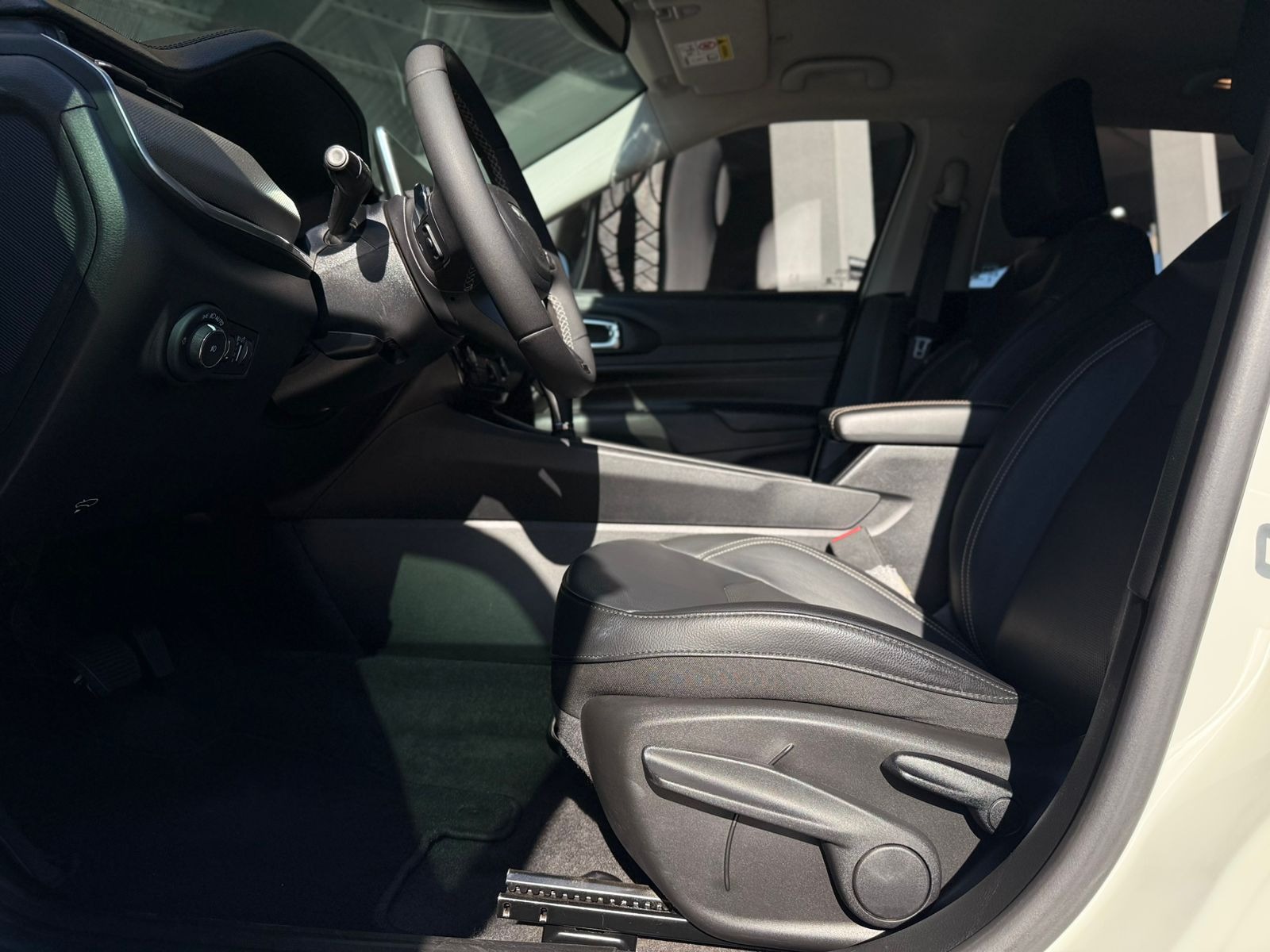 Jeep Compass Long. T270 1.3 Tb 4X2 Flex Aut. - foto 19