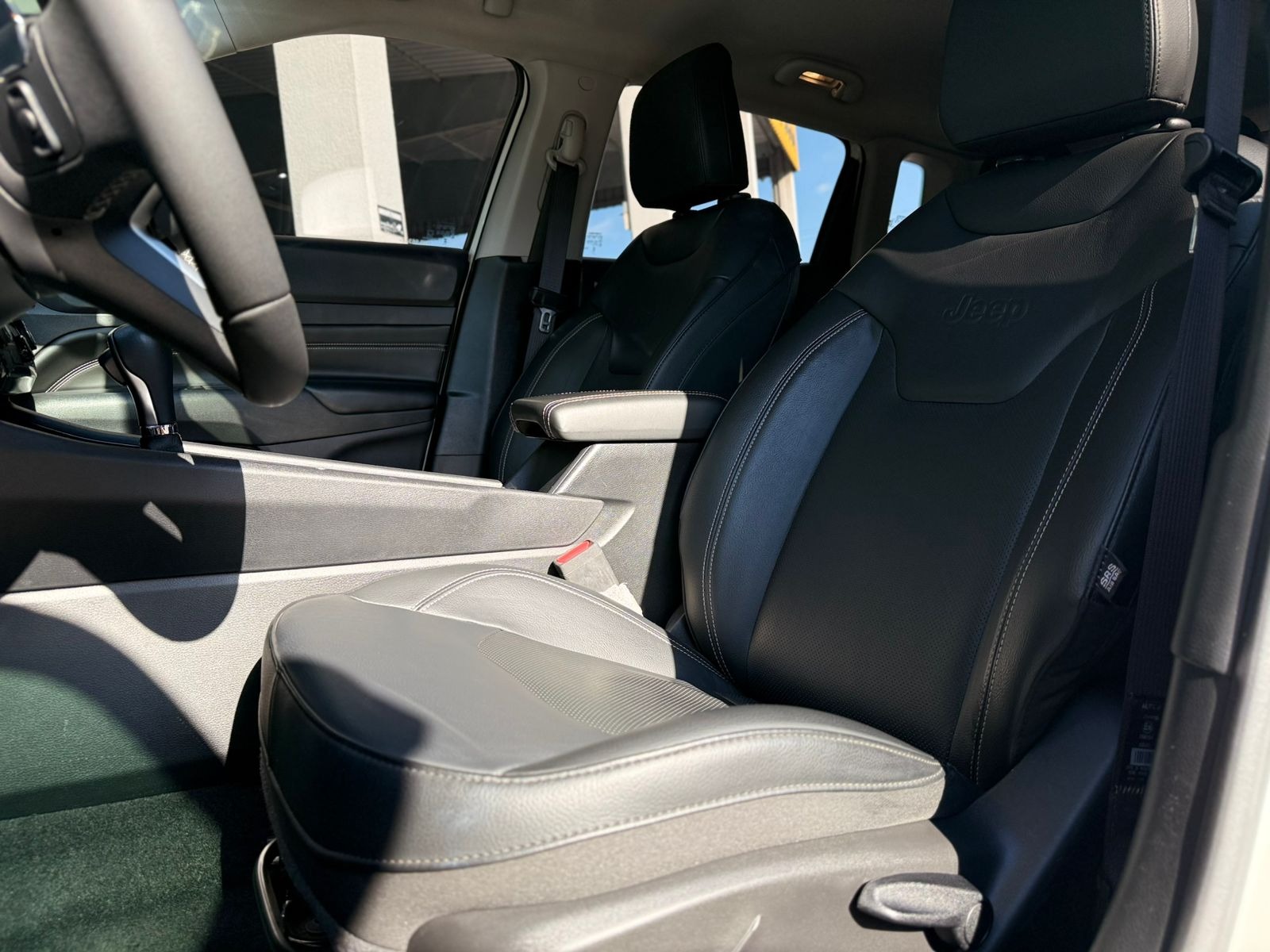 Jeep Compass Long. T270 1.3 Tb 4X2 Flex Aut. - foto 18