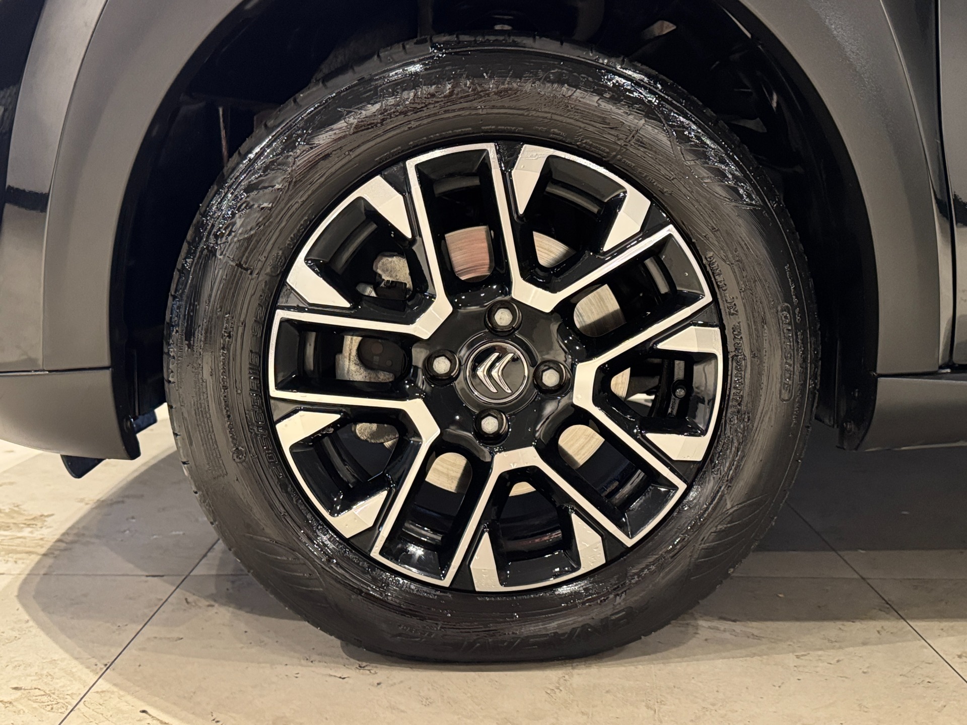 Citroën BASALT Shine 1.0 Flex Tb 200 5P Aut. - foto 7