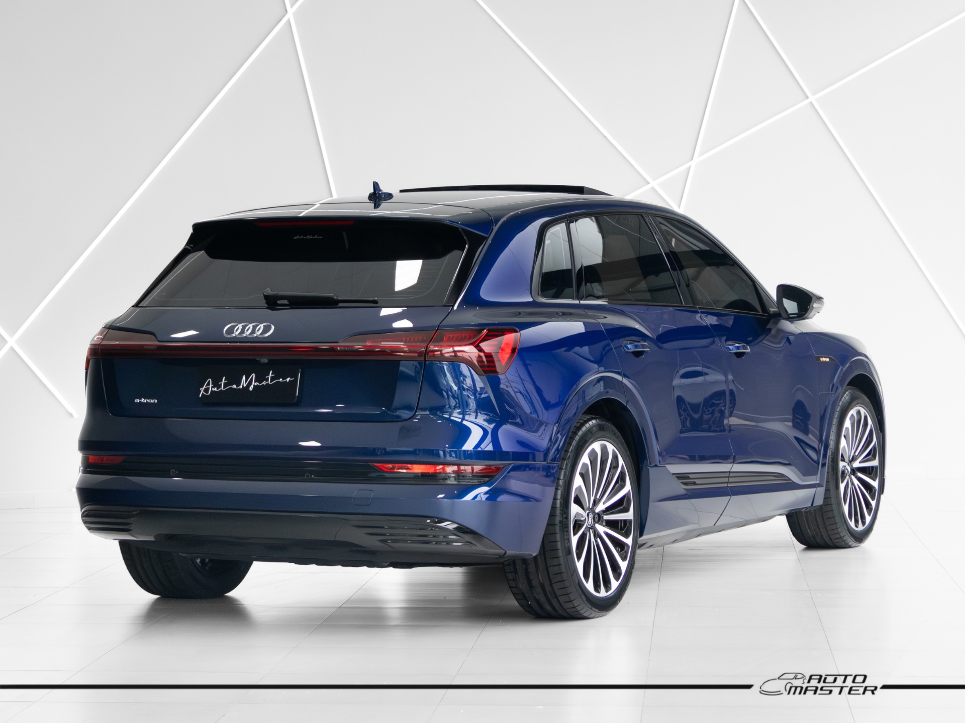 Audi E-TRON 2020