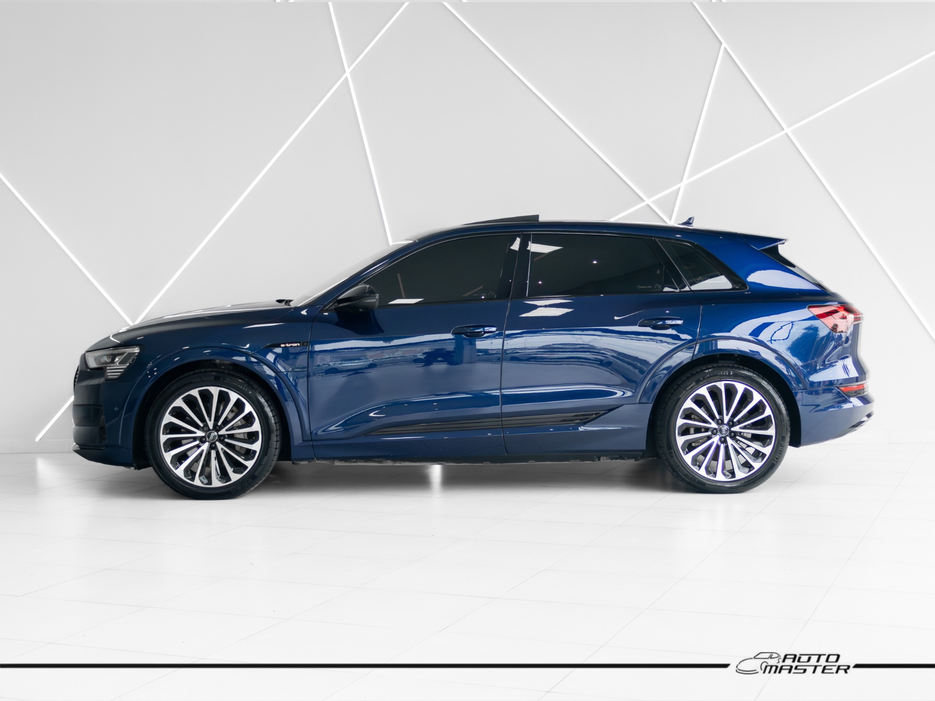 Audi E-TRON 2020