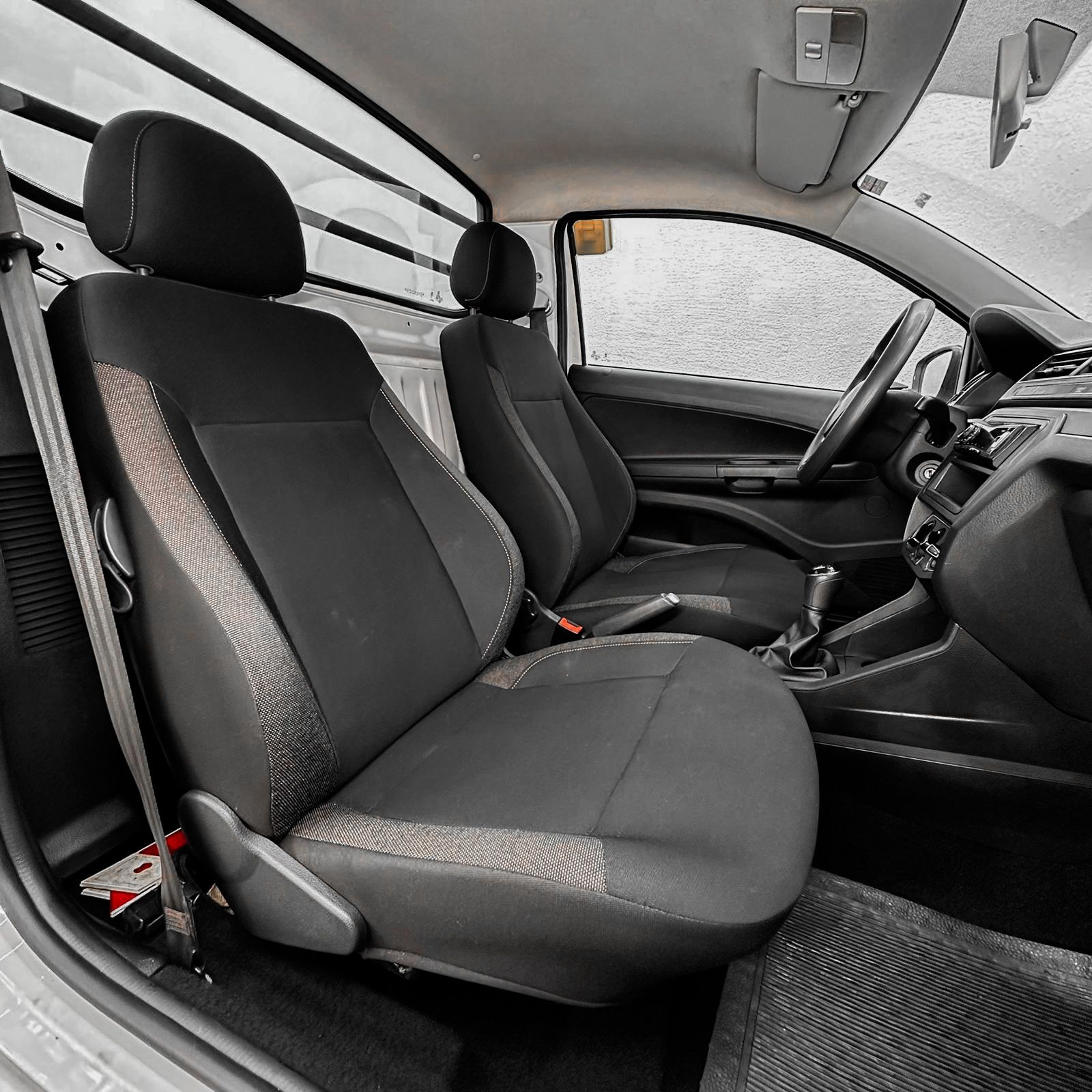 Volkswagen Saveiro Robust 1.6 Total Flex 16V - foto 9