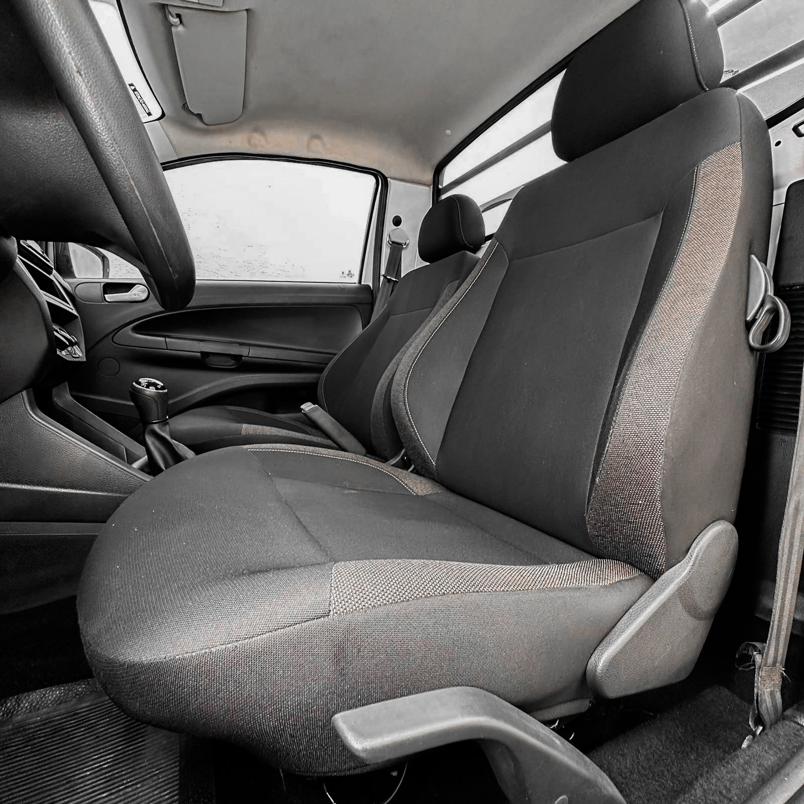 Volkswagen Saveiro Robust 1.6 Total Flex 16V - foto 12