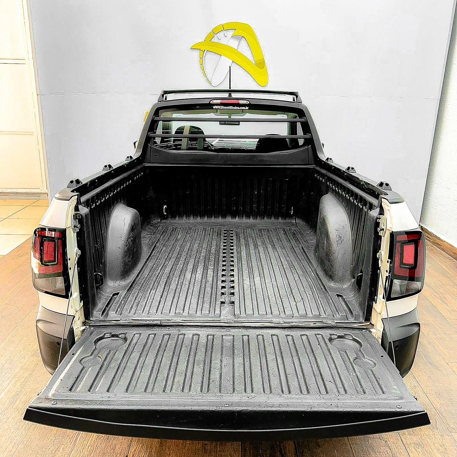Volkswagen Saveiro Robust 1.6 Total Flex 16V - foto 13