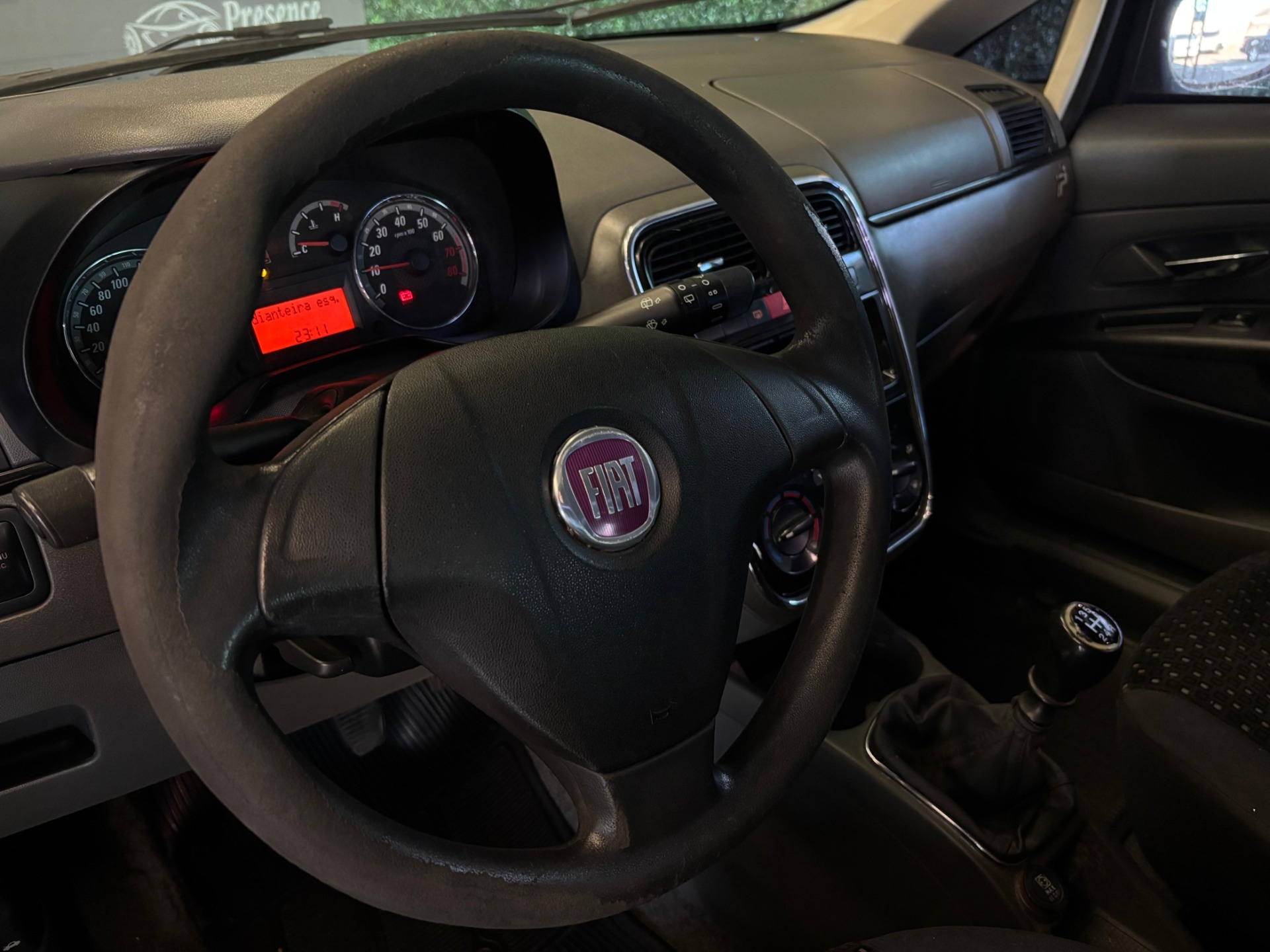 Fiat Punto Hlx 1.8 Flex 8V 5P - foto 10