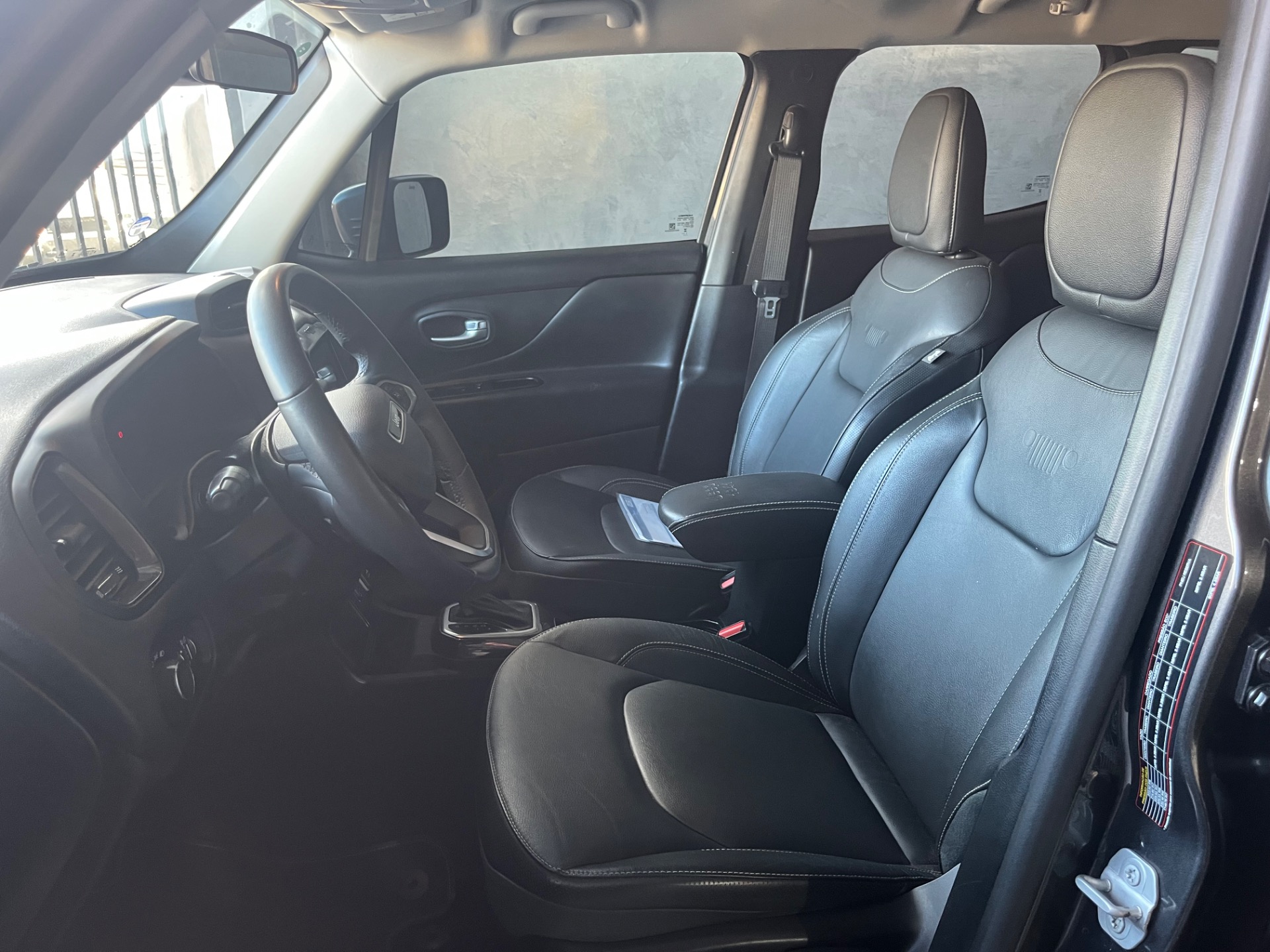 Jeep Renegade Long. T270 1.3 Tb 4X2 Flex Aut. - foto 9