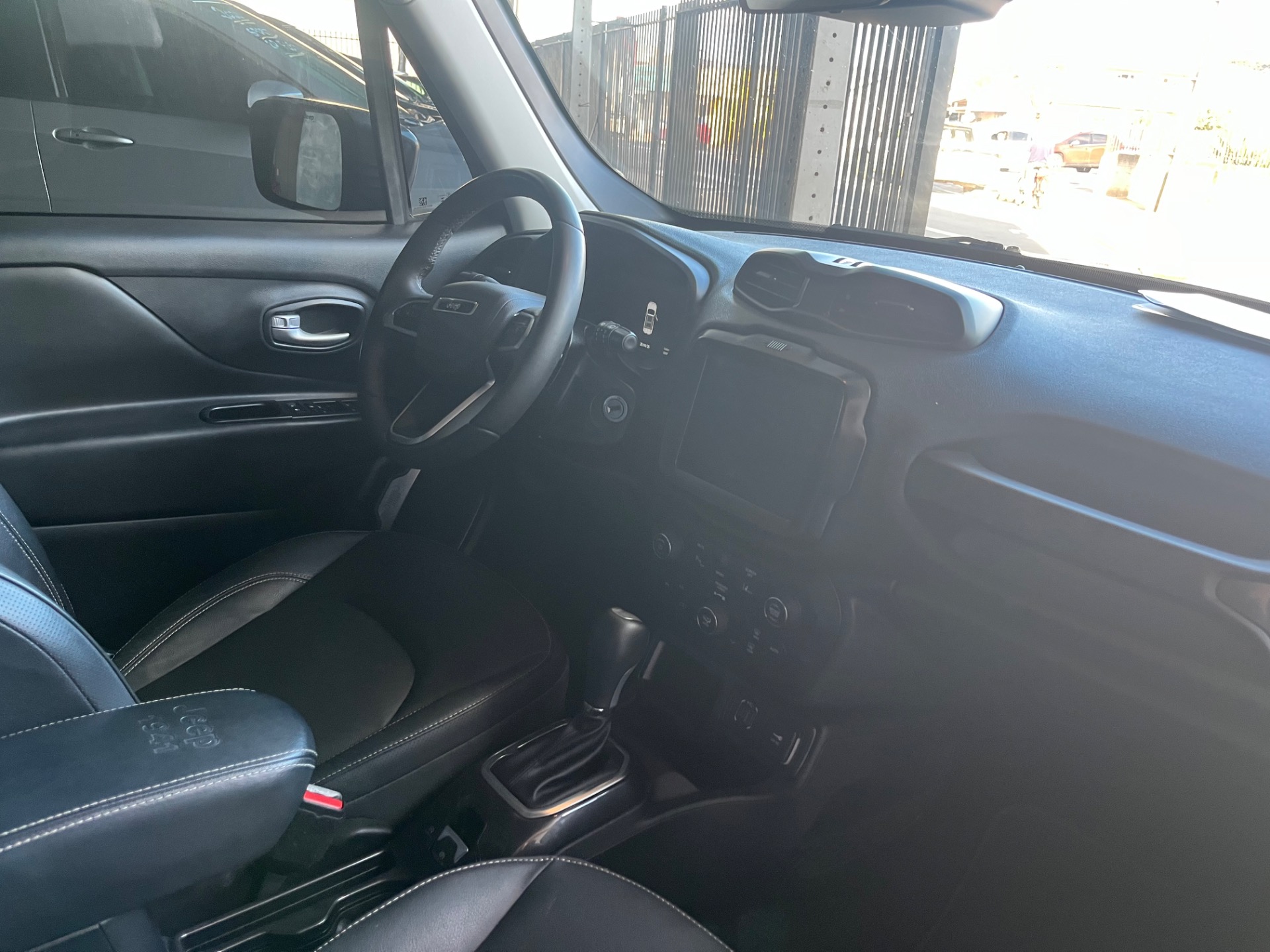 Jeep Renegade Long. T270 1.3 Tb 4X2 Flex Aut. - foto 11
