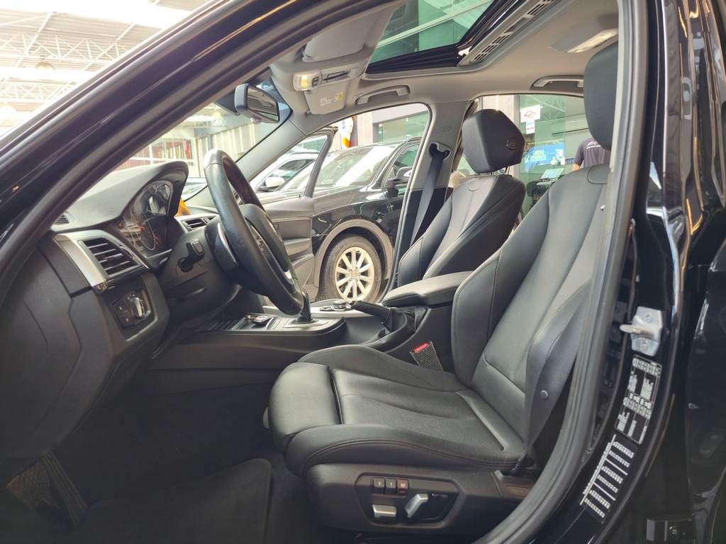 BMW 320i Modern Sport Tb 2.0 A.flex Gp 4P - foto 4