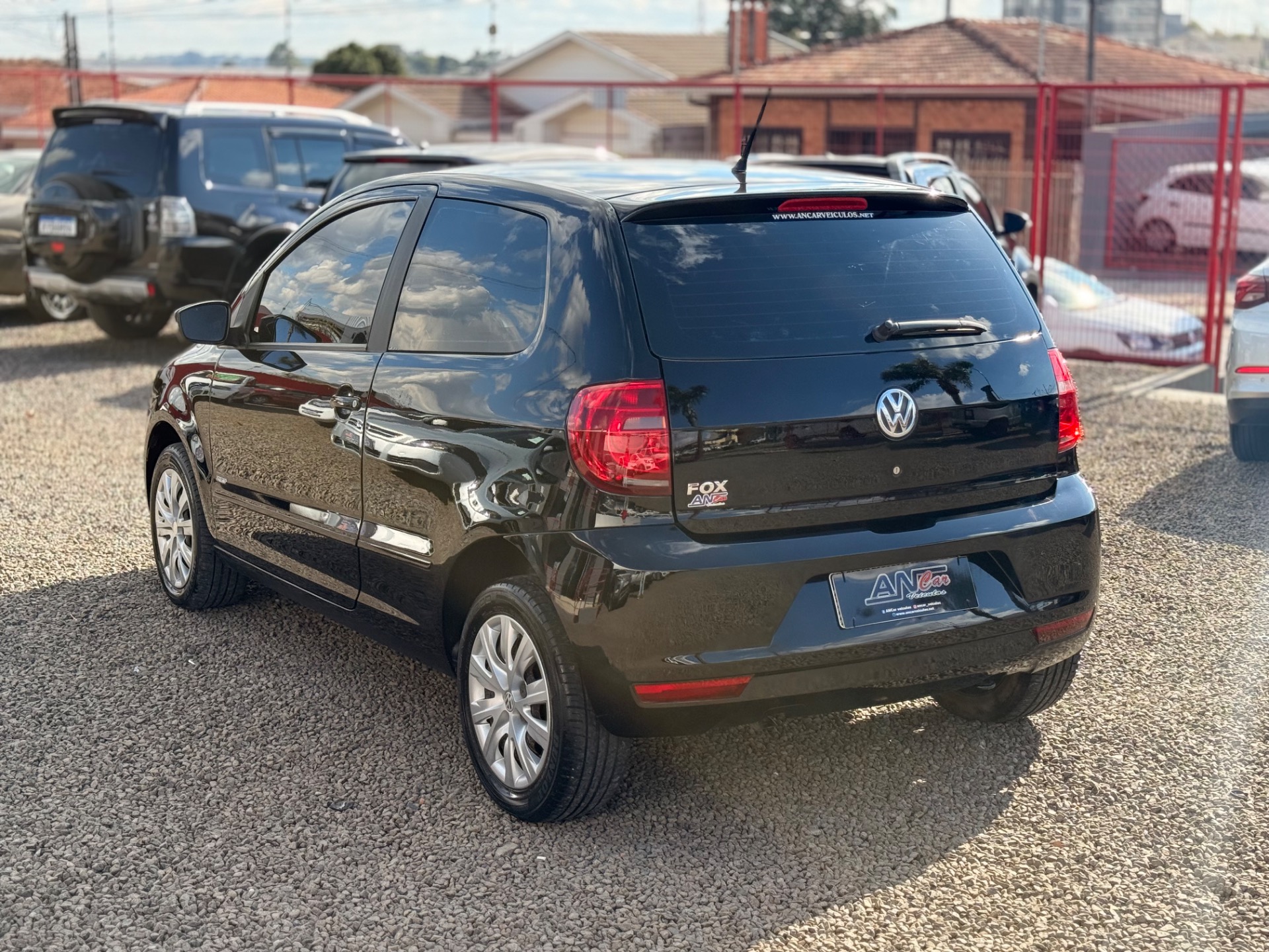 Volkswagen Fox 1.0 Mi Total Flex 8V 3P - foto 4