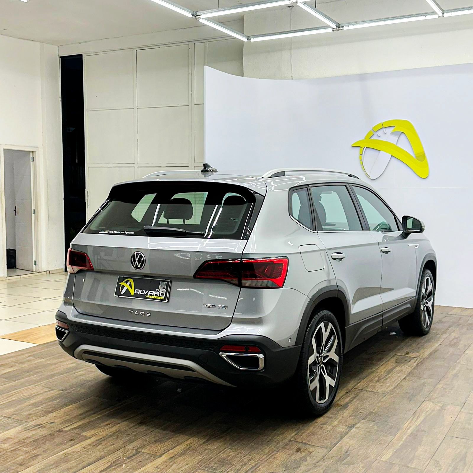 Volkswagen Taos Highline 1.4 250 TSI Flex Aut. - foto 4