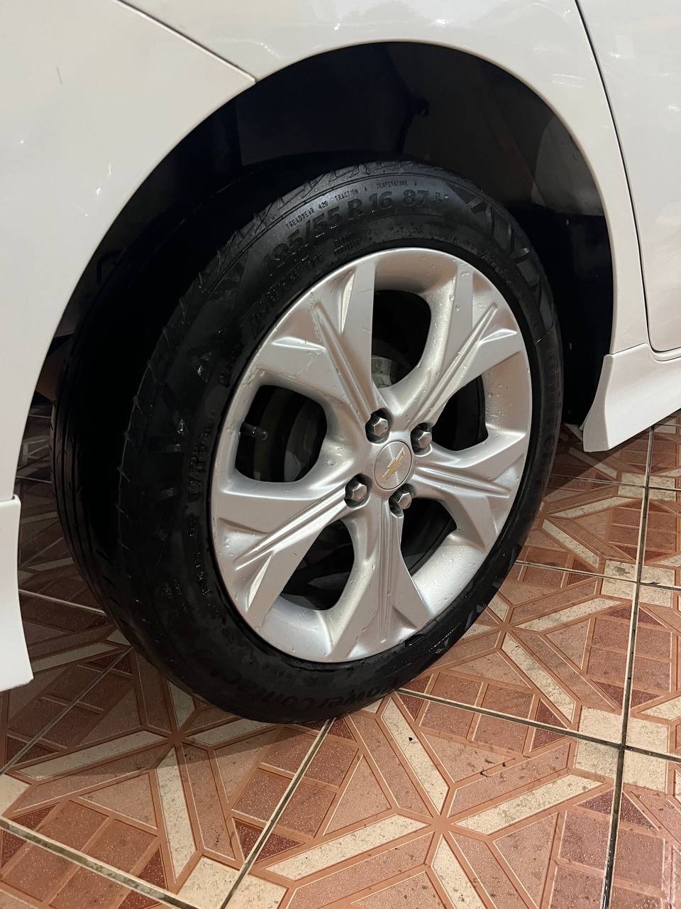 Chevrolet Onix Plus Plus LTZ 1.0 12V Tb Flex Aut. - foto 12
