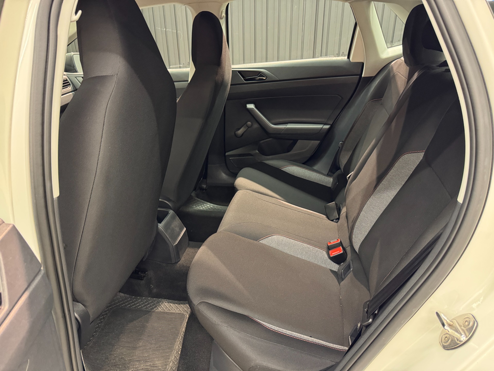 Volkswagen Polo Track 1.0 Flex 12V 5P - foto 17