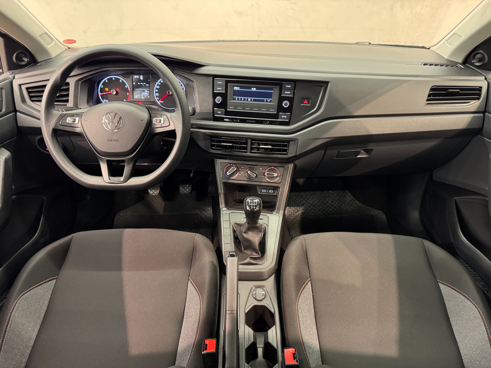 Volkswagen Polo Track 1.0 Flex 12V 5P - foto 9
