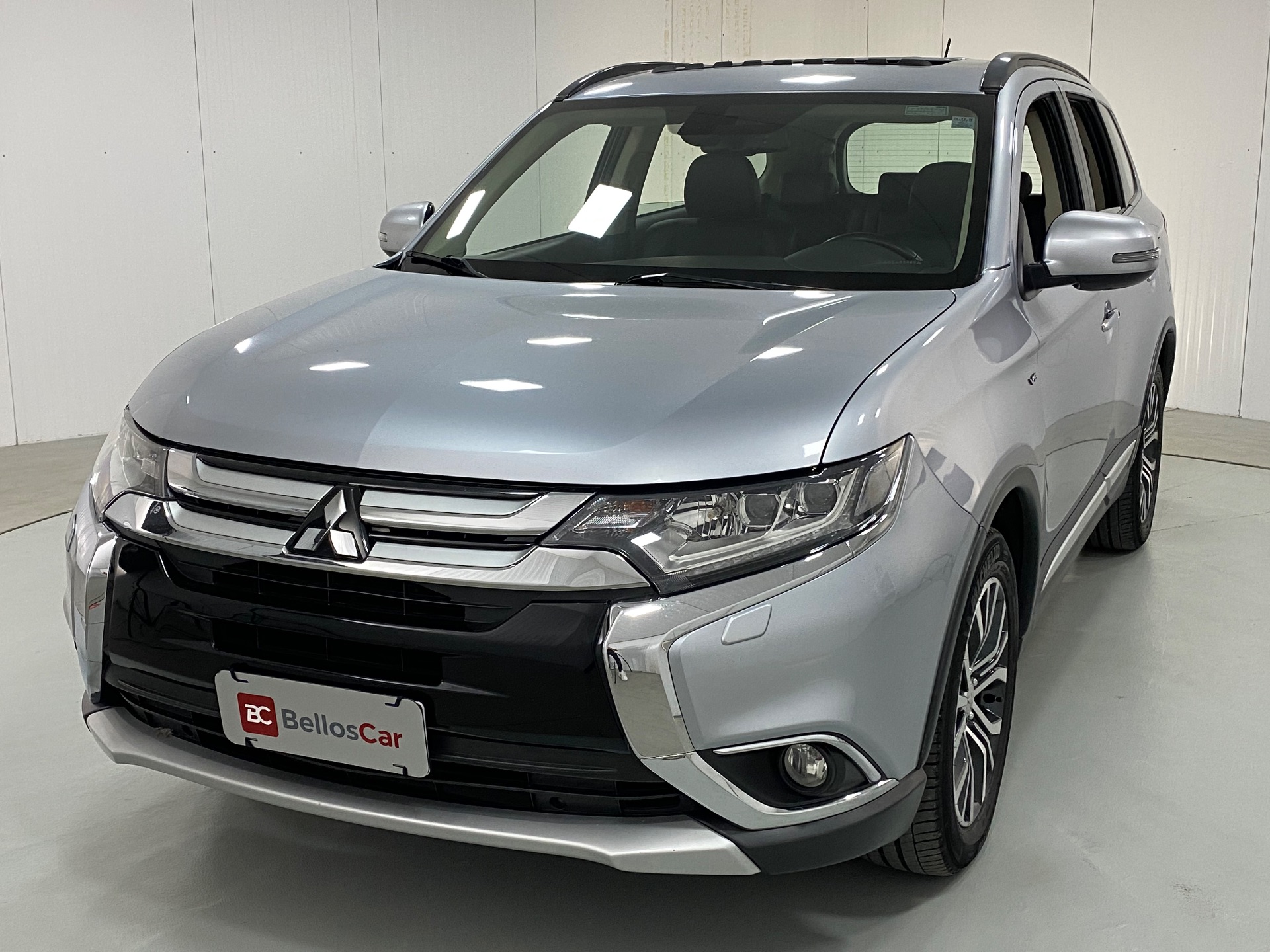 Mitsubishi OUTLANDER 3.0/ GT 3.0 V6 Aut. Gasolina 4 portas, câmbio