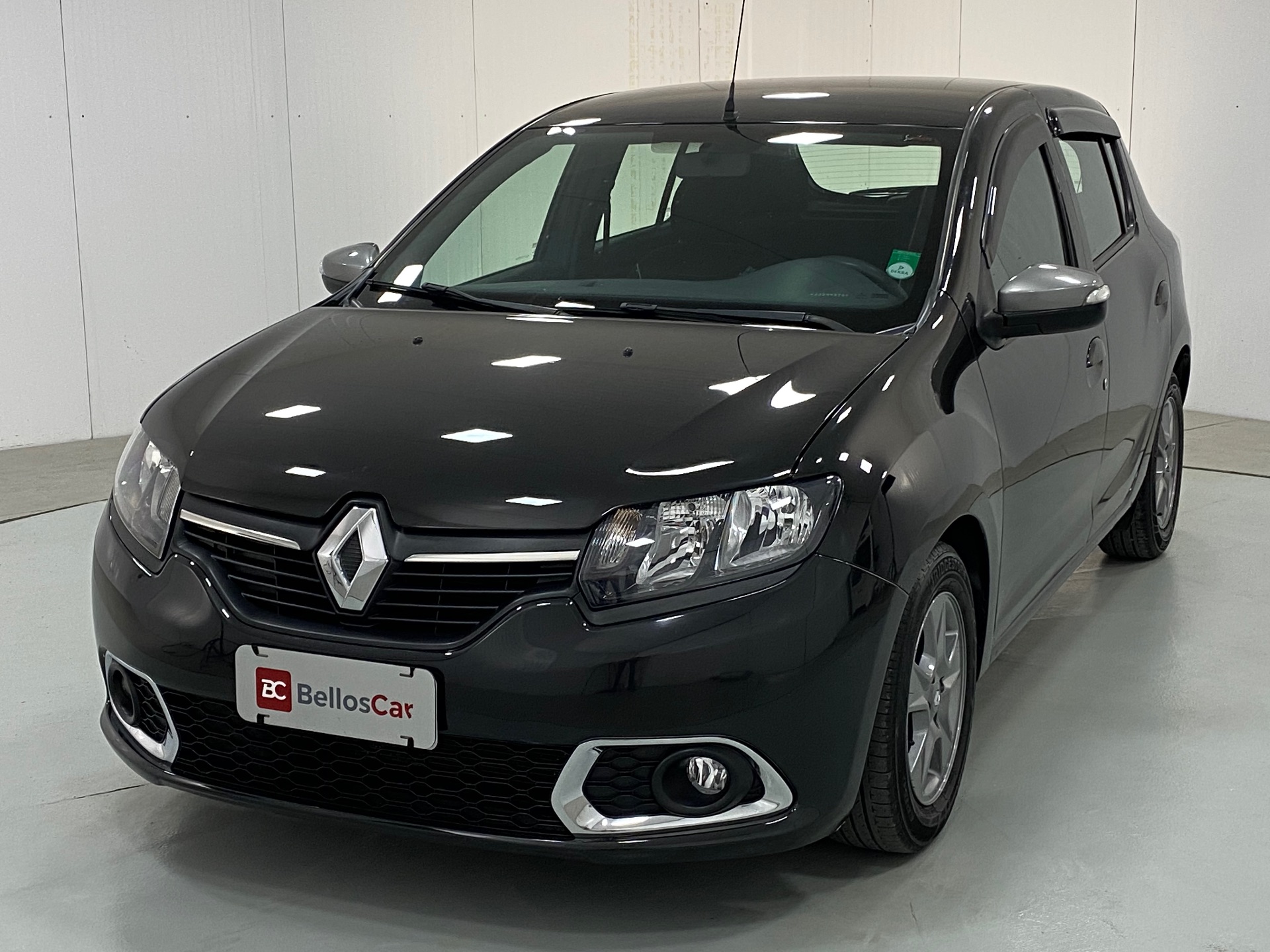 Renault SANDERO vibe Flex 1.0 12V 5p Flex 4 portas, câmbio Manual em